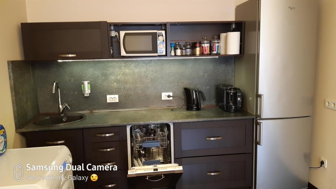 Central Point Apartment 利沃夫 外观 照片